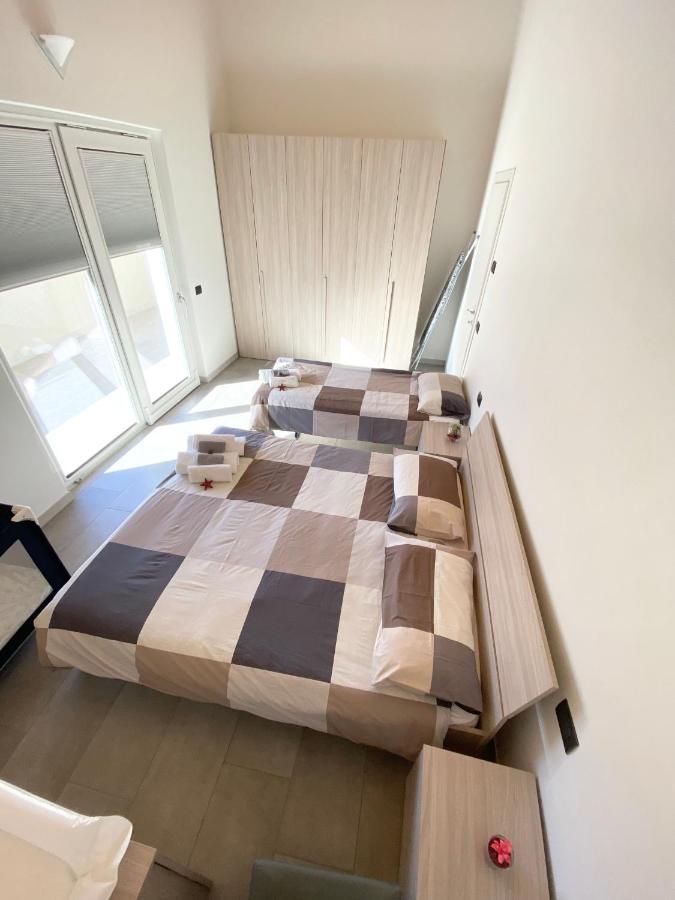 דירות Dubino Attico Bella Vista מראה חיצוני תמונה
