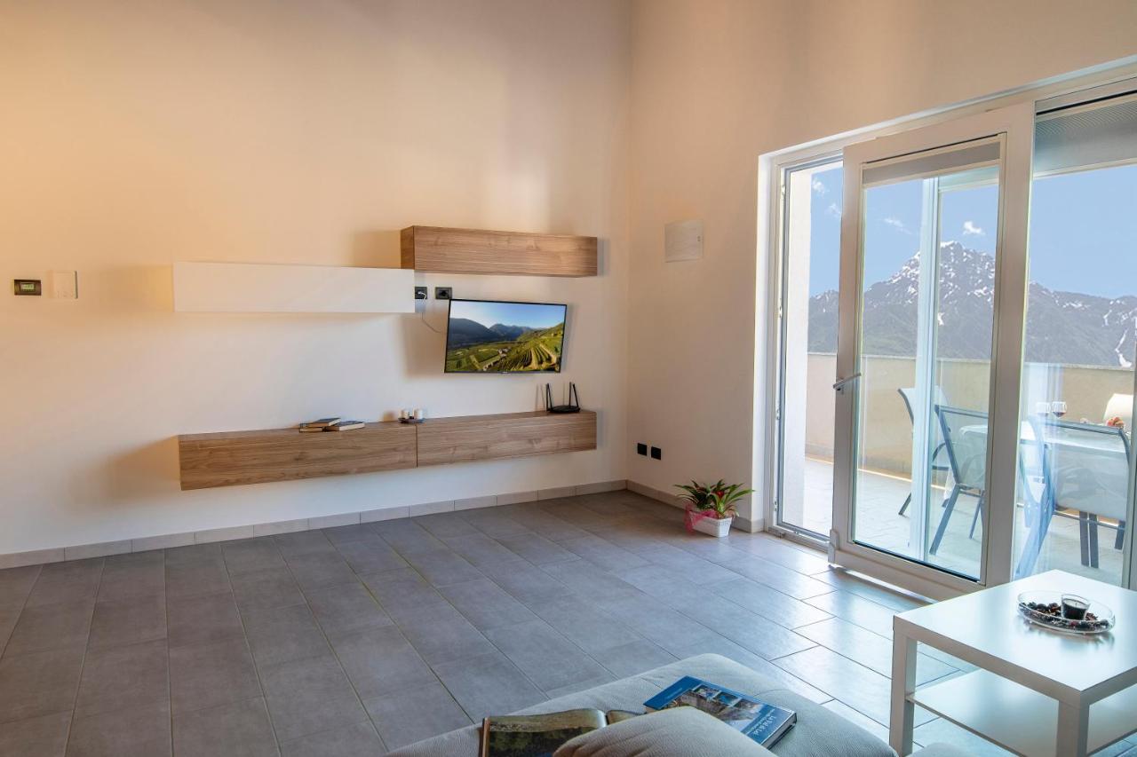 דירות Dubino Attico Bella Vista מראה חיצוני תמונה