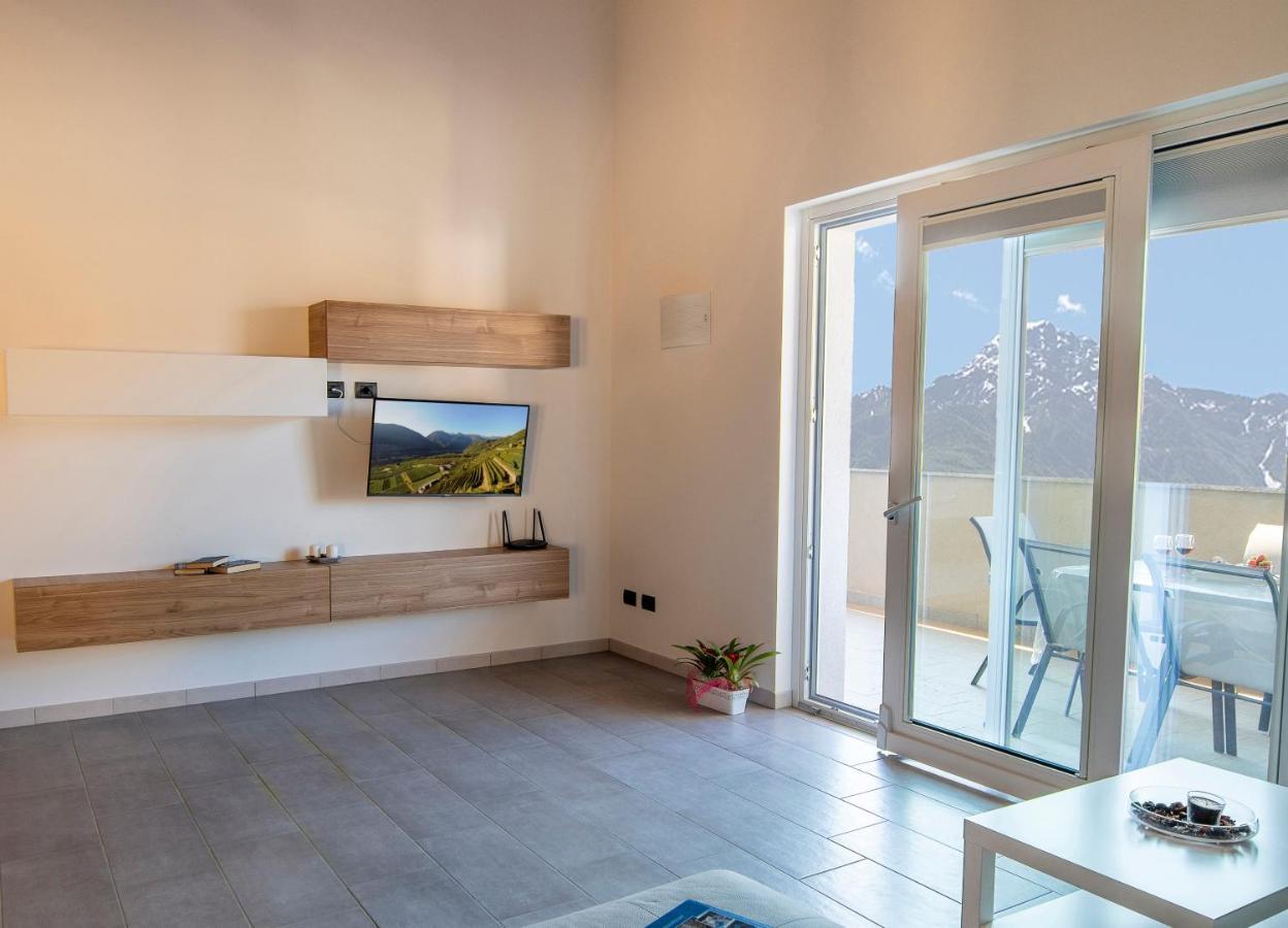 דירות Dubino Attico Bella Vista מראה חיצוני תמונה